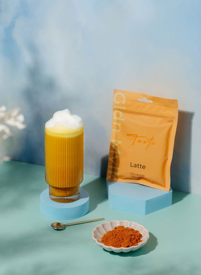 Tasti’s Golden Glow: Mélange de Latte au Curcuma - Golden Milk